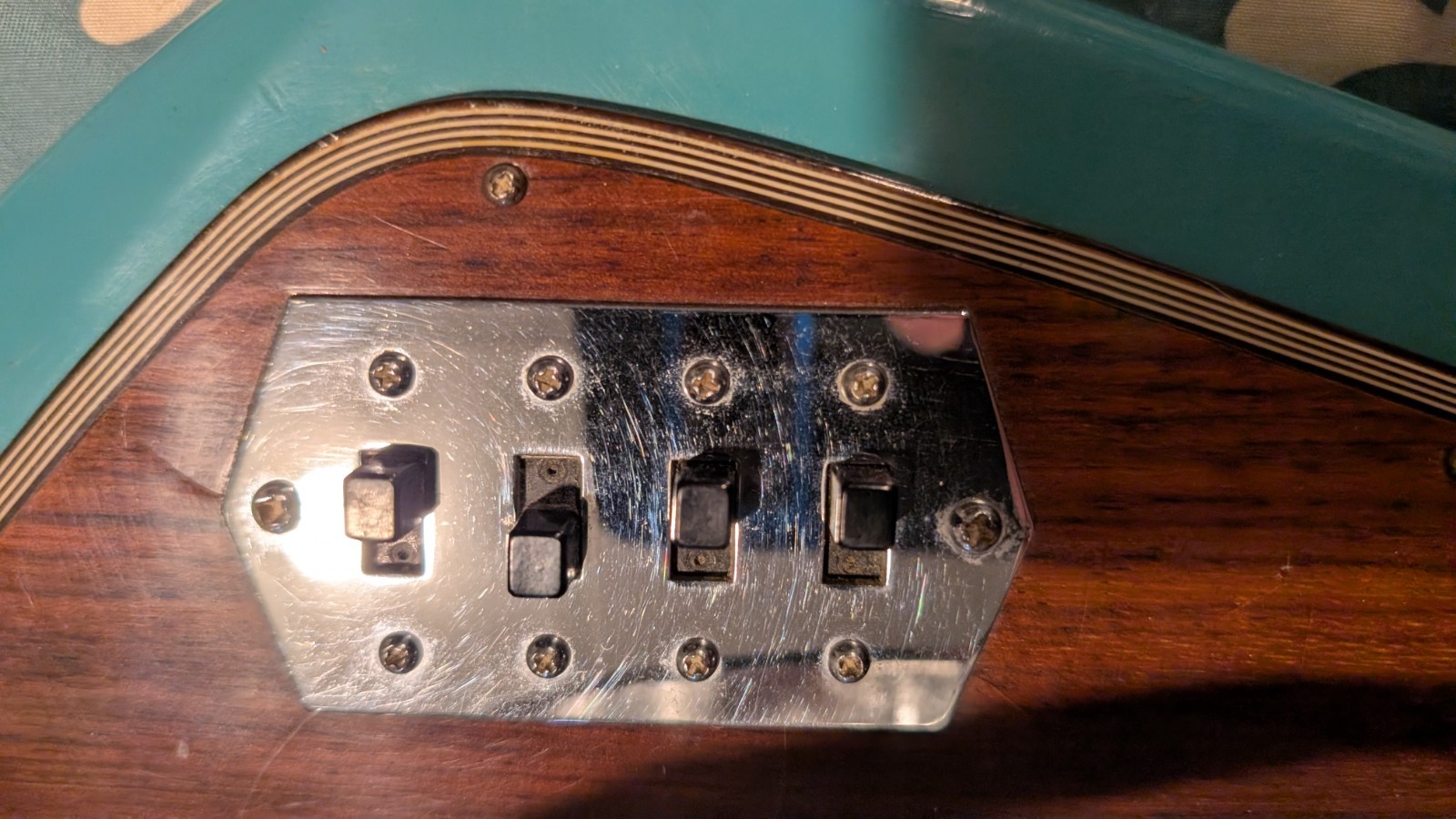 VINTAGE DOMINO CALIFORNIAN PHANTOM STYLE ELECTRIC GUITAR MADE IN JAPAN seafoam