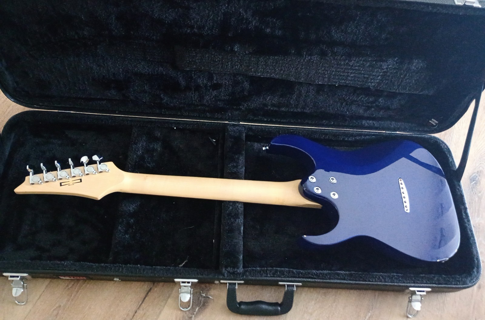 Ibanez Gio Mikro Jewel Blue 3/4 Scale Mini Electric Guitar w/ hard case