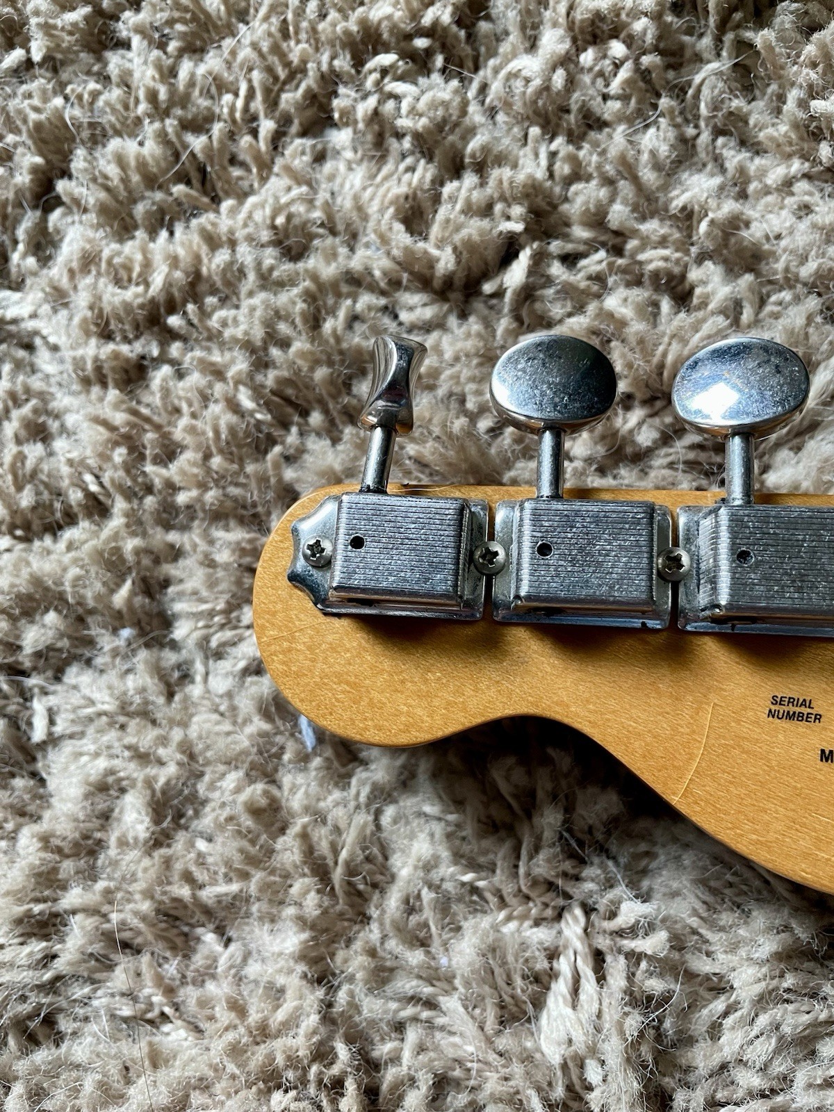 Fender Limited Vintera II Road Worn ’60s Telecaster – Burgundy Mist – Modified