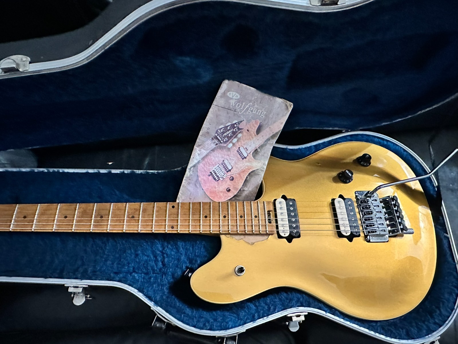Peavey Wolfgang Eddie Van Halen Signature Floyd 1997 Goldtop and case!