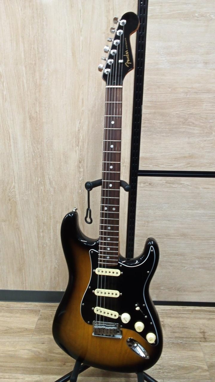 Fender American ultra Luxe Stratocaster RW 2 Tone Sunburst USA 2023 E.Guitar