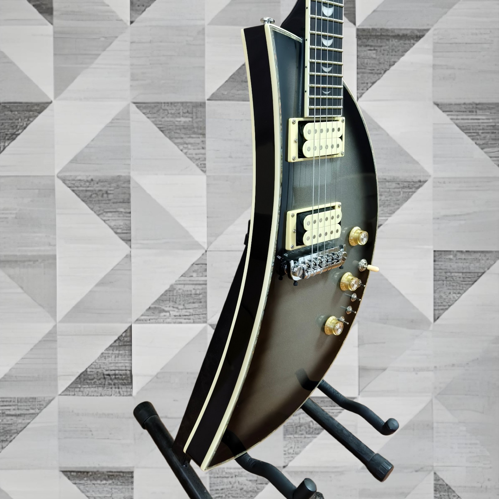 Kawai Moonsault Electric Guitar Metallic Blackburst Mahogany Body 24 Frets