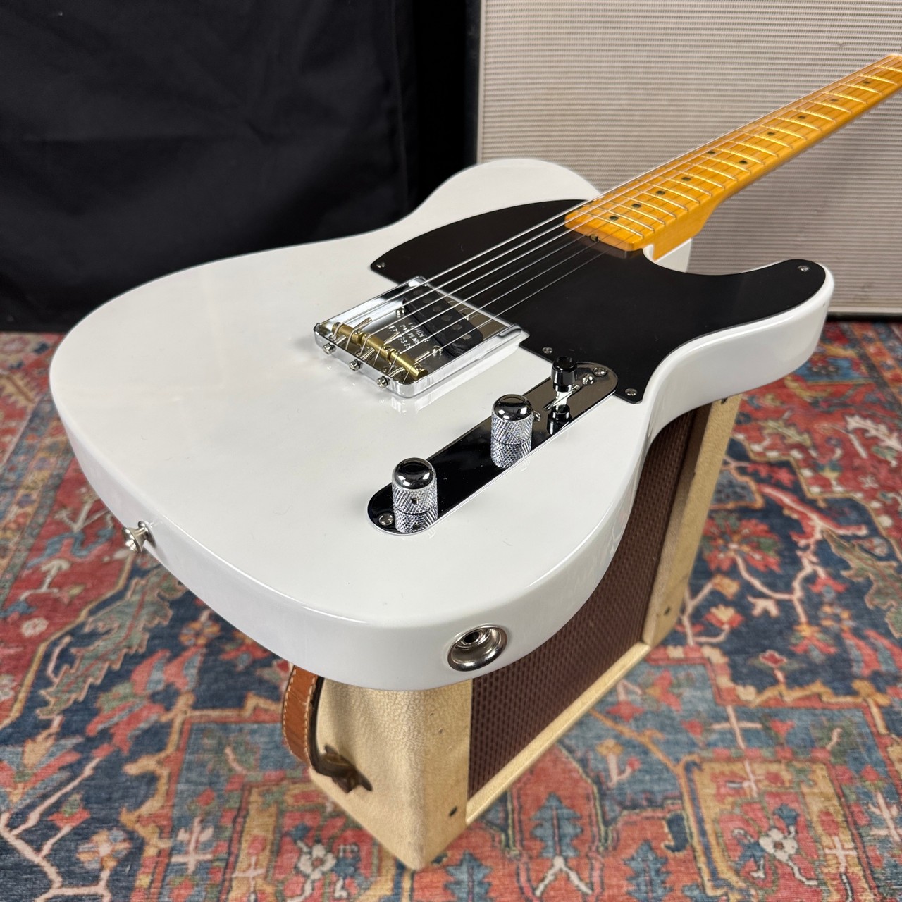*Video* Fender USA Esquire 70th Anniversary 1950 Reissue Nitro Lacquer Pine Body