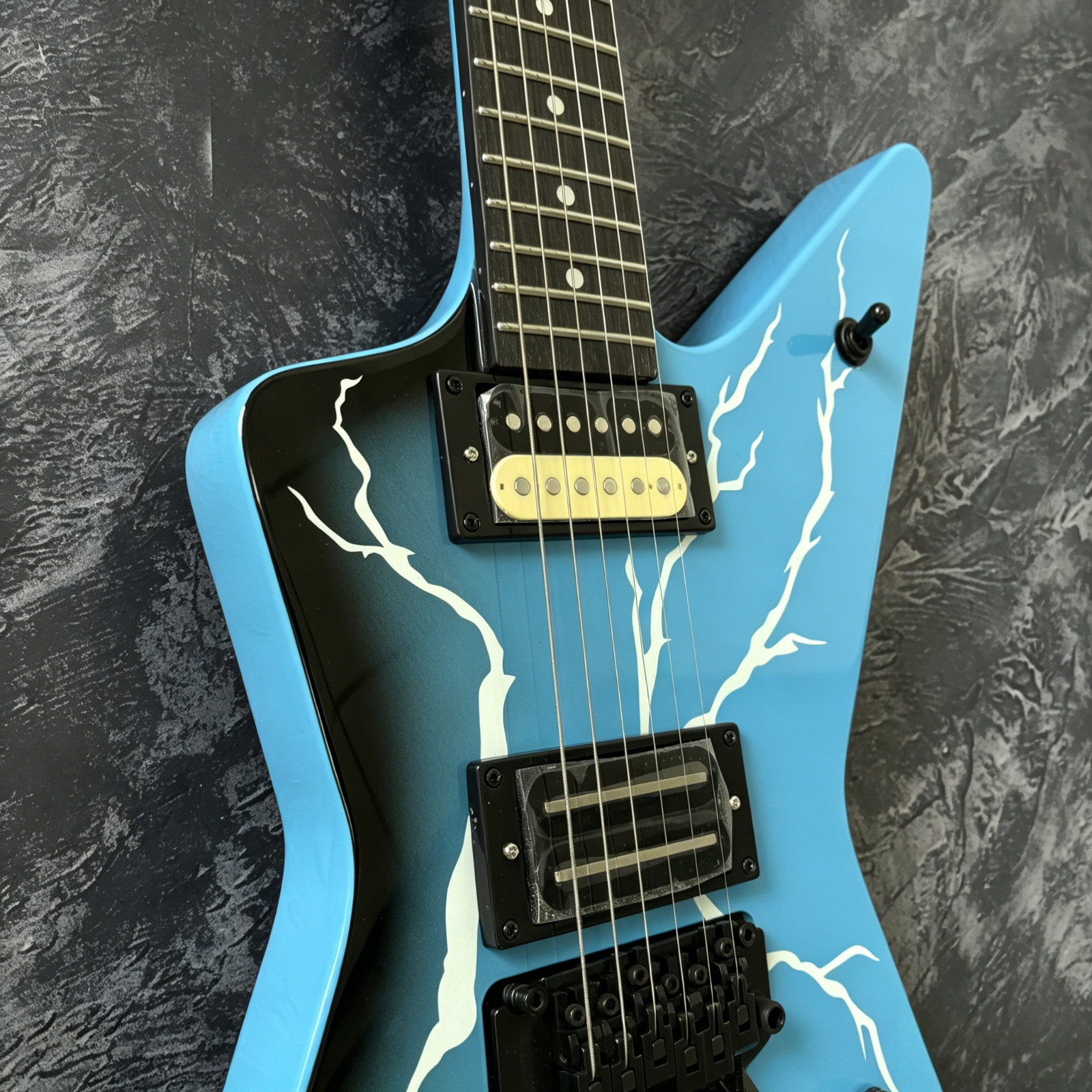Ship from US The Dean Dimebag Darrell Electric Guitar With Floyd Rose Tremolo