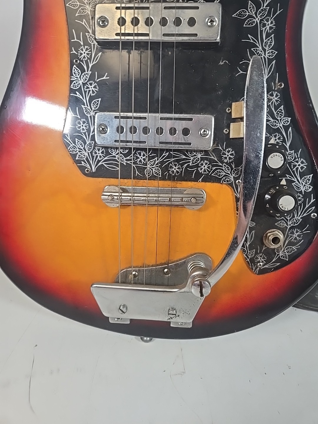 Vintage 1960s Teisco E-110 Tulip Sunburst Solid 6 String Electric Guitar Japan