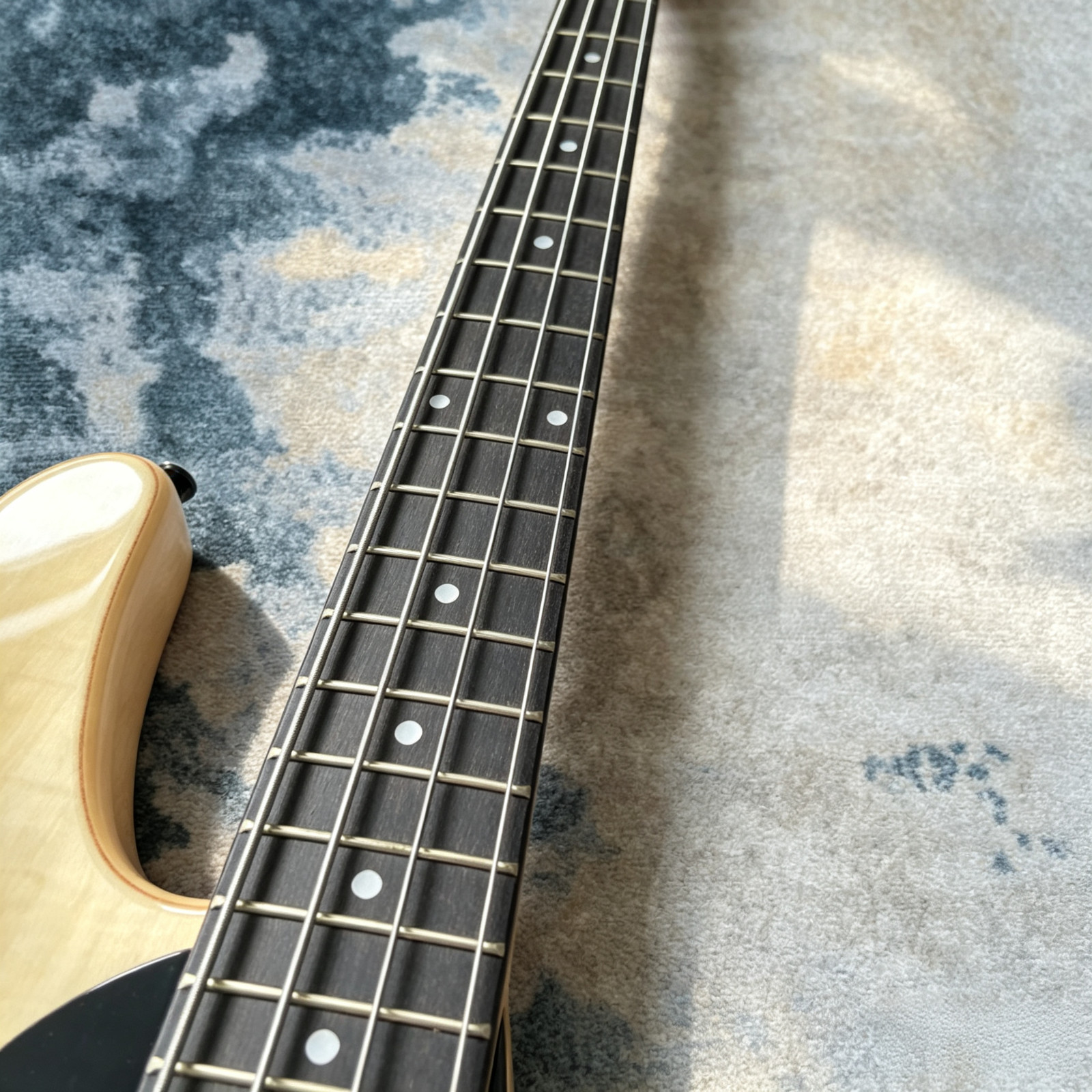 US Warehouse 4strings Yin-Yang Electric Bass Guitar Rosewood Fingerboard 24frets