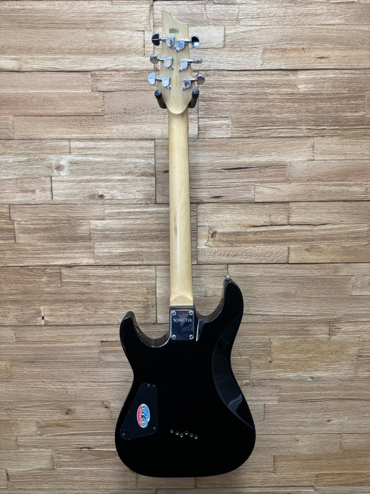 Schecter Omen 6 Electric Guitar -Diamond Series- 2005- Black Gloss – 8lbs 1oz