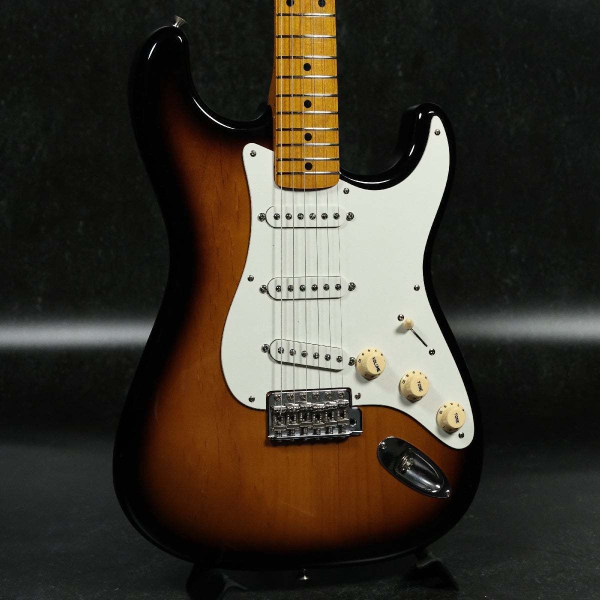 Fender Japan ST57 MOD 2Tone Sunburst