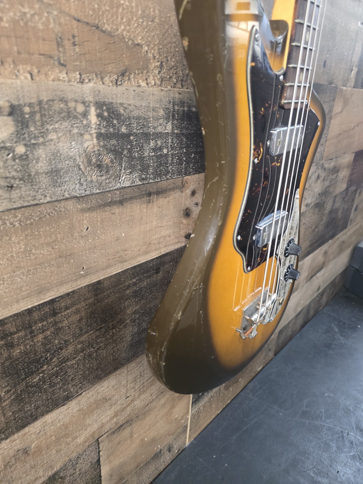 Intermark made in japan vintage (teisco, kawai, guyatone) Bass