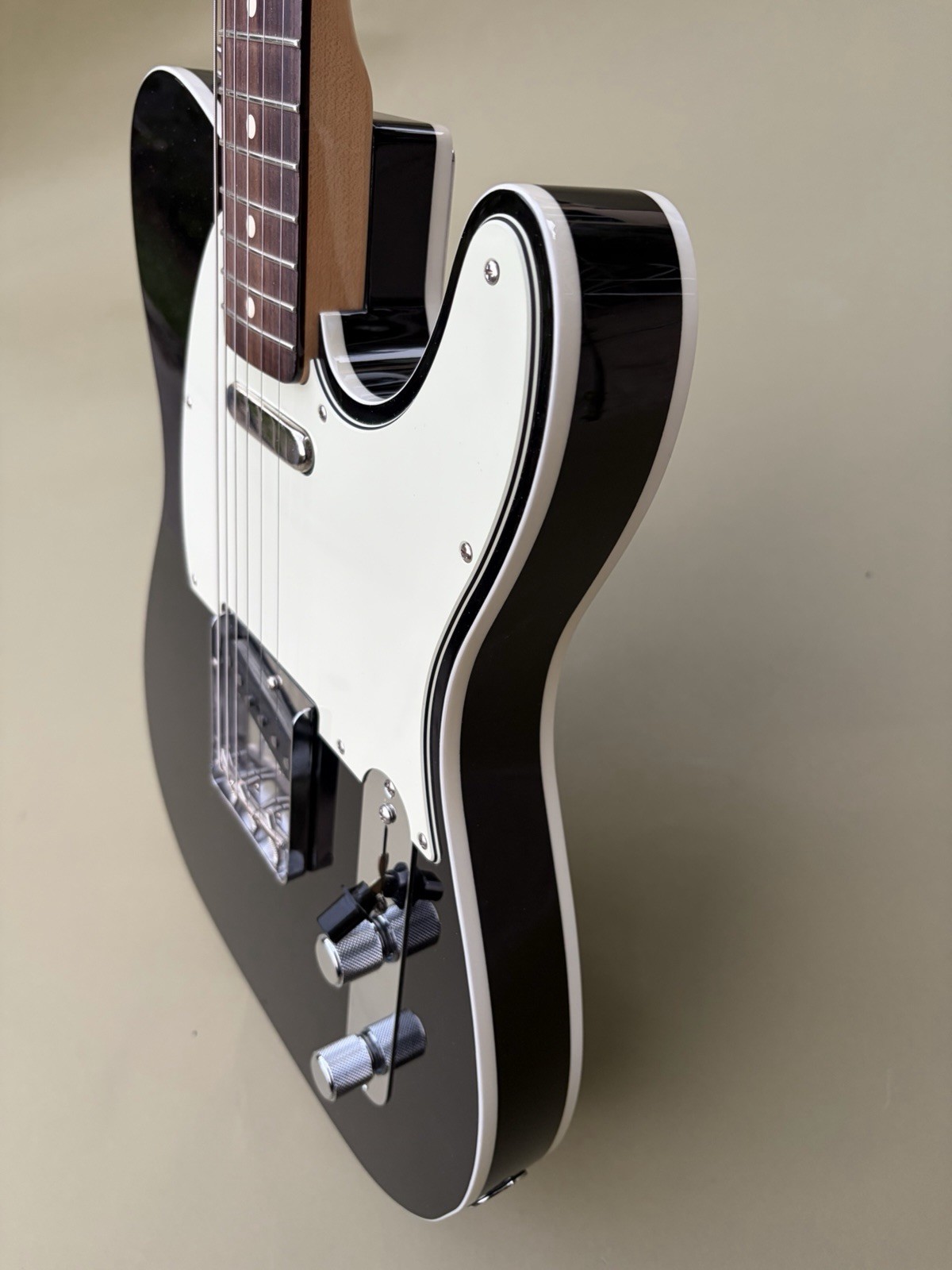 Fender MIJ Heritage 60s Telecaster Custom Black Double Bound w/ Case