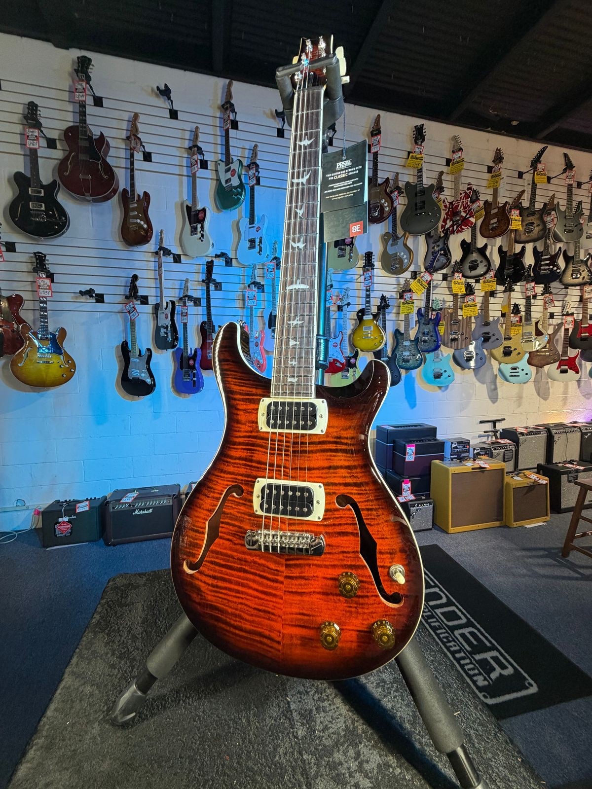 PRS SE Flat Back Hollowbody I Piezo Orange Tiger Smokeburst 465