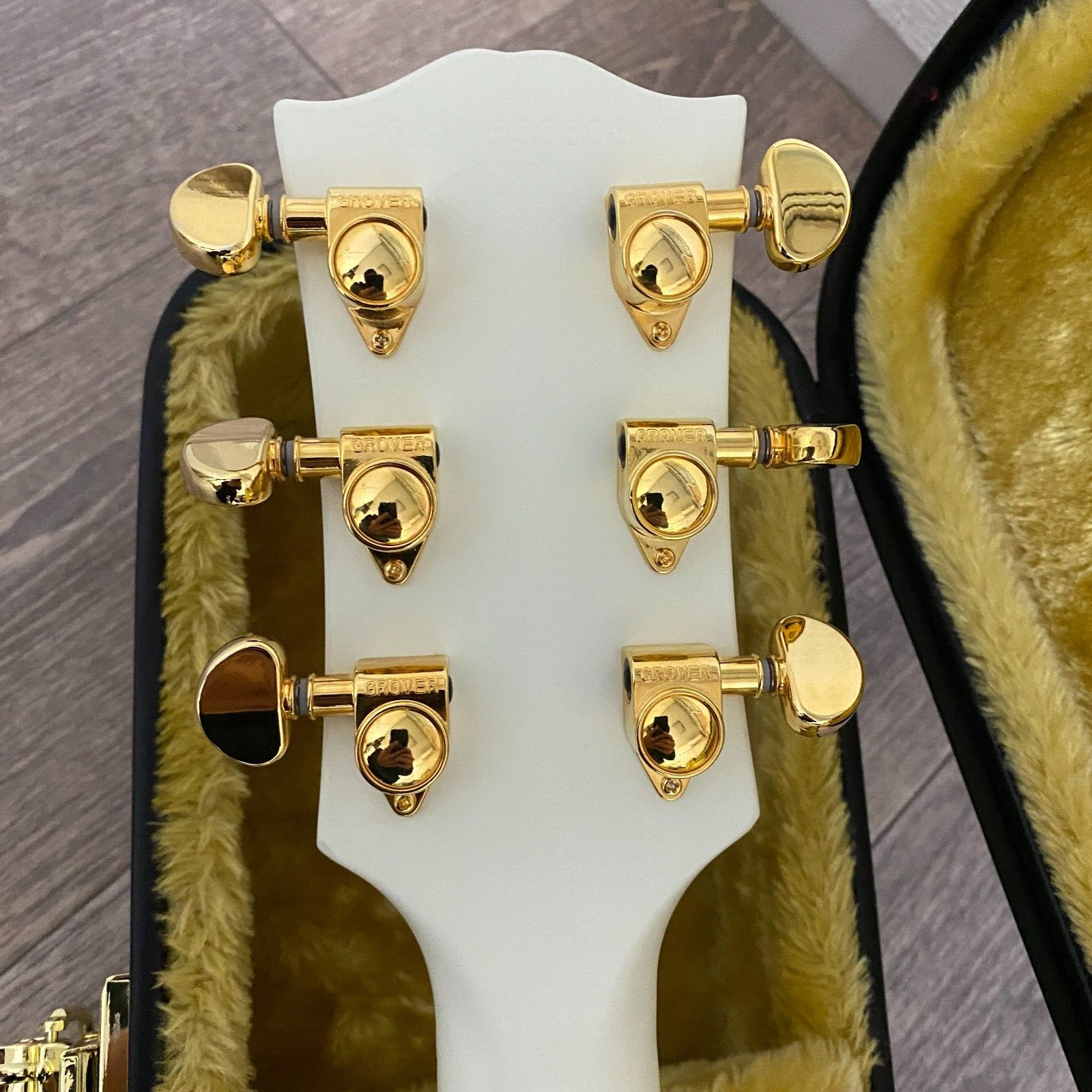 Epiphone Inspired by Gibson Custom 1963 Les Paul SG Custom with Maestro Vibrola