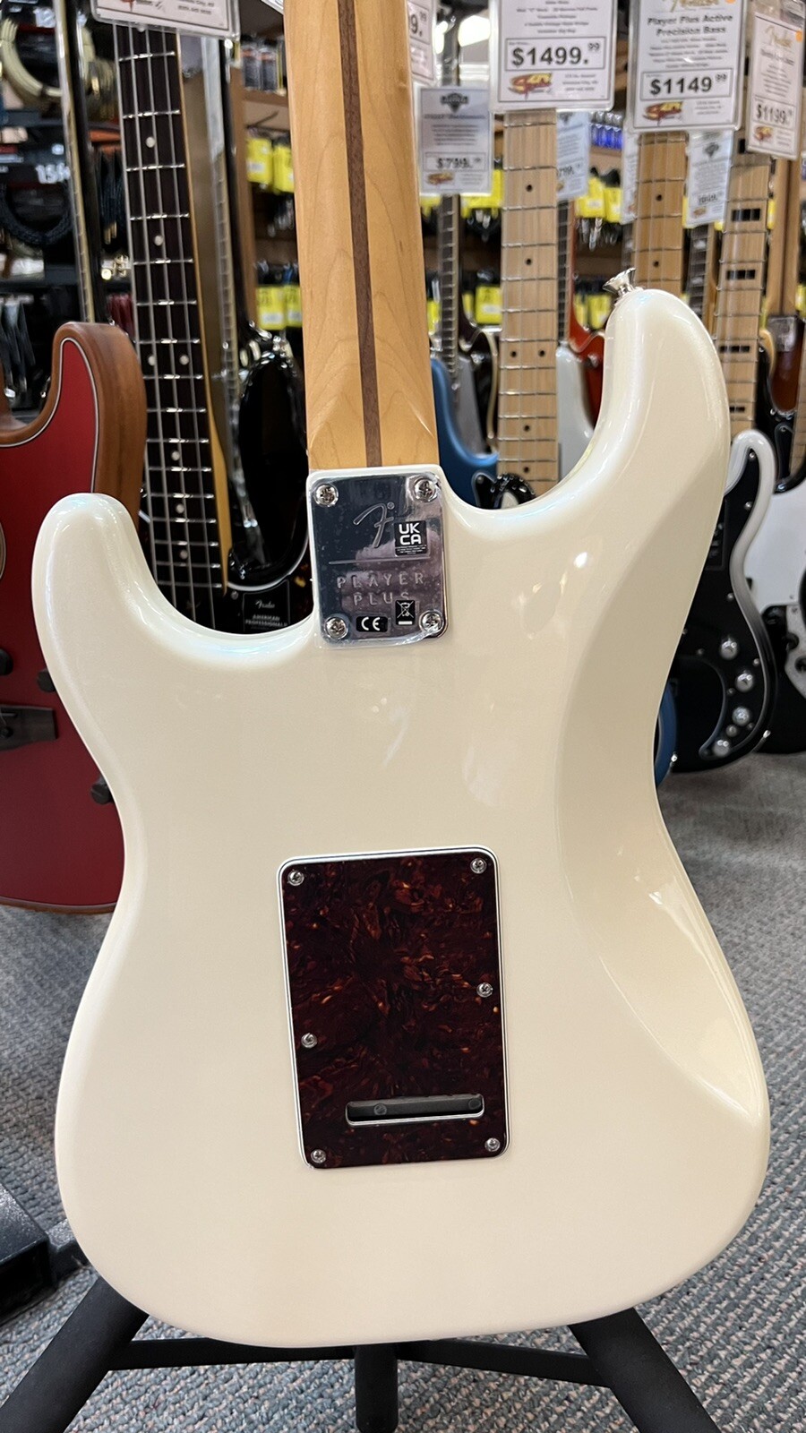FENDER PLAYER PLUS STRATOCASTER