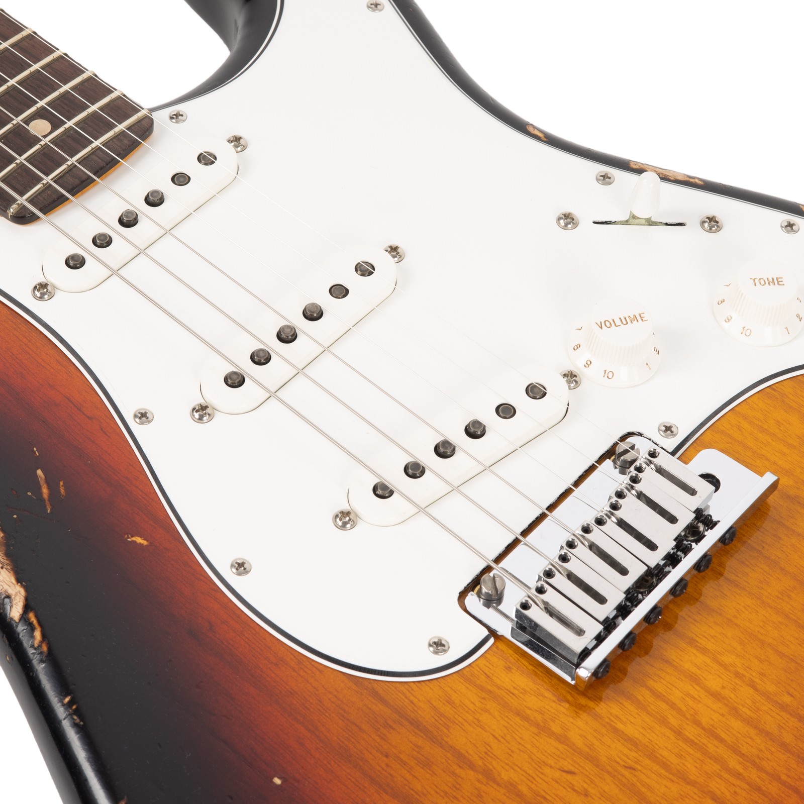 Fender Custom Shop Custom Deluxe Stratocaster Heavy Relic – 3-Color Sunburst