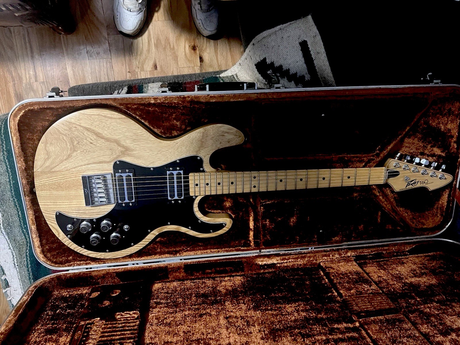 1979 Peavey Natural Finish. SERIAL.#00362552 Mint Condition W/ Original Box.