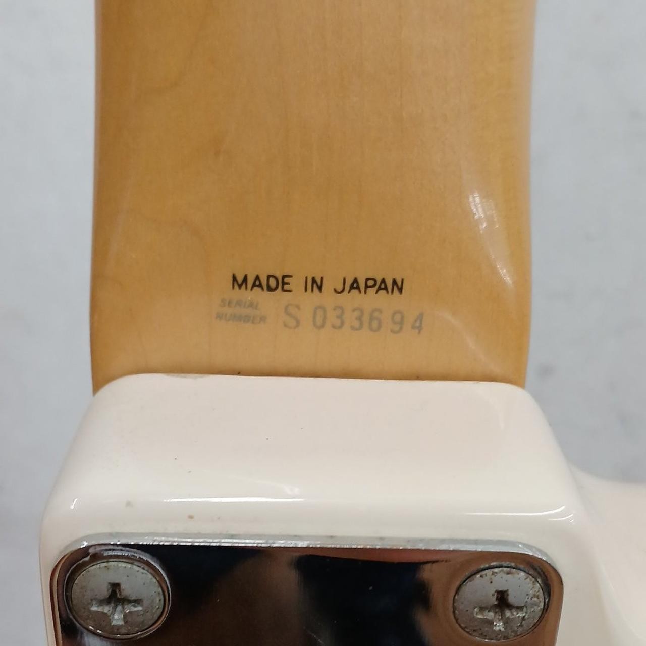 FENDER JAPAN STRATOCASTER Electric Guitar-15