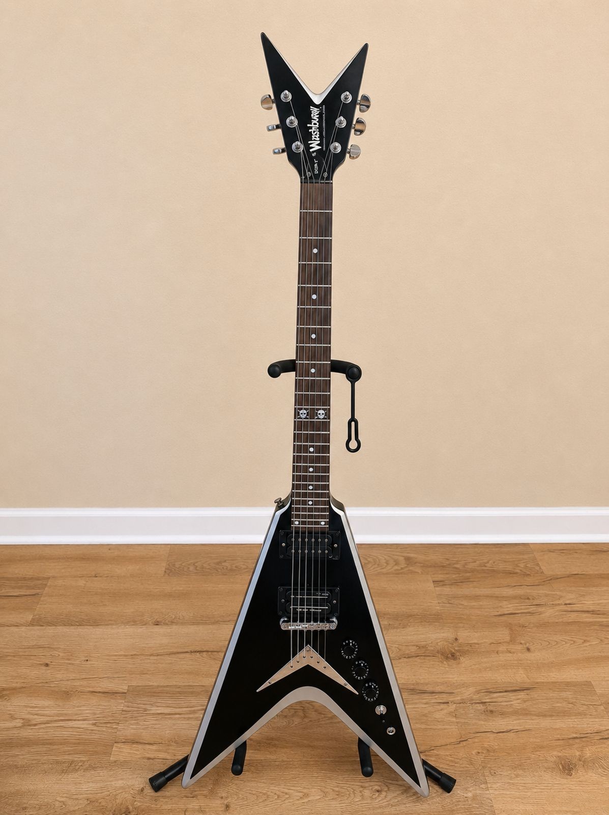 Washburn Dimebag Darrell Signature Flying V Dime Black/Silver Pantera