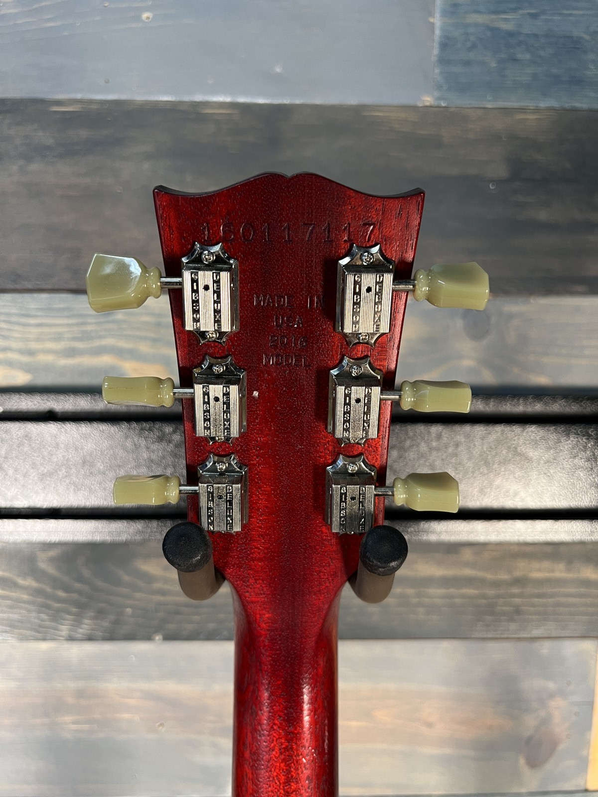 USED 2016 Gibson Les Paul Studio – Worn Cherry