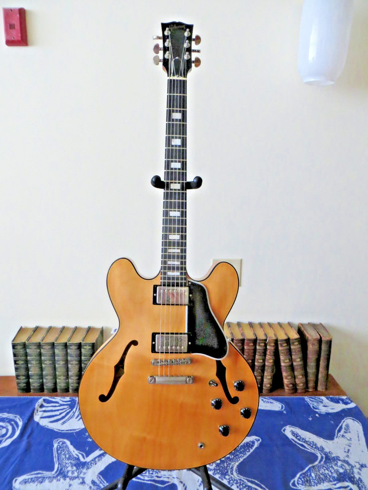 COLLECTOR’S GRADE 1999 Gibson ES-335 – FLAWLESS Natural Finish Semi-hollow ES335