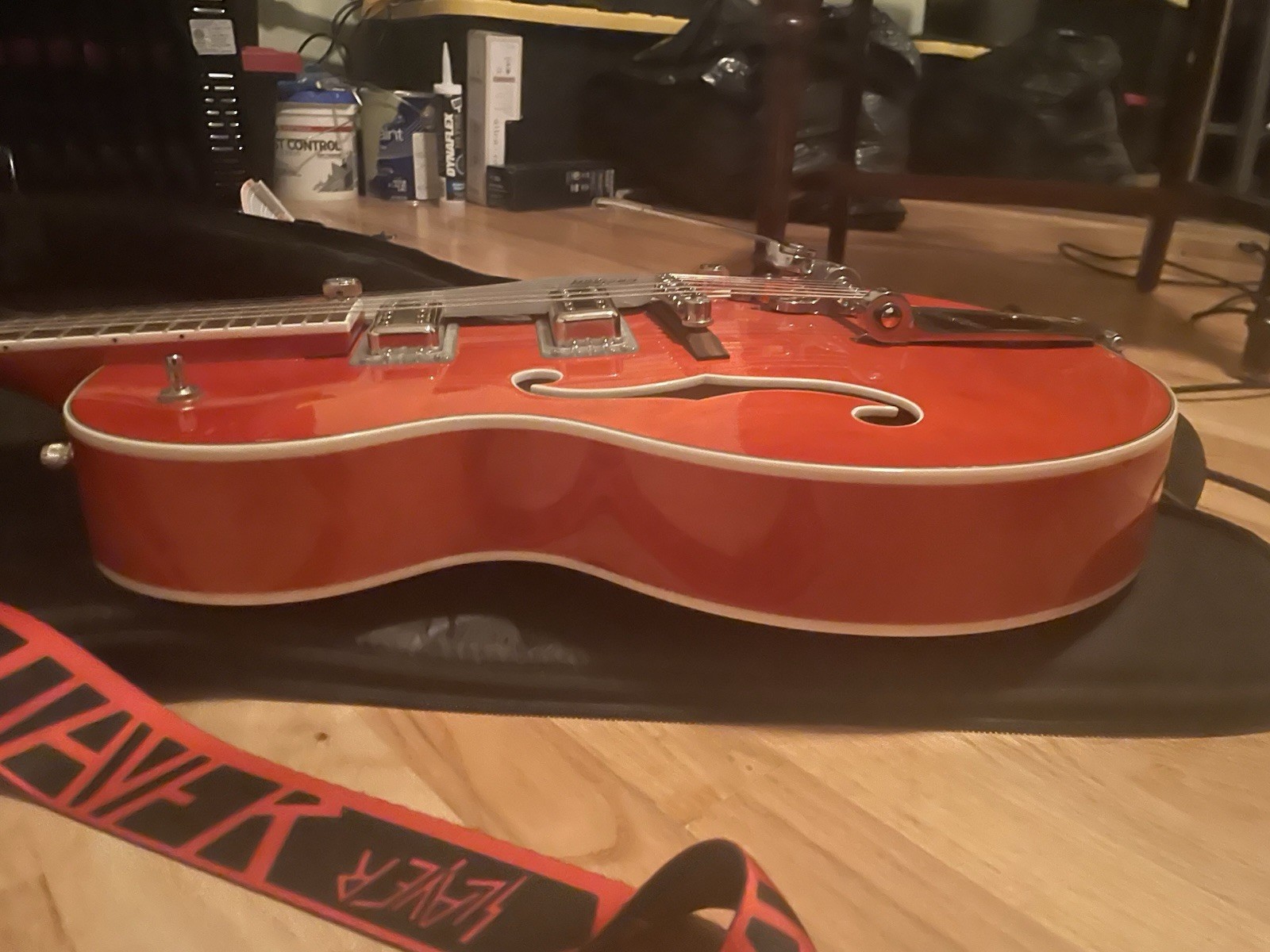 Gretsch G5420T Electromatic Hollowbody Guitar. Bright Orange Right Handed