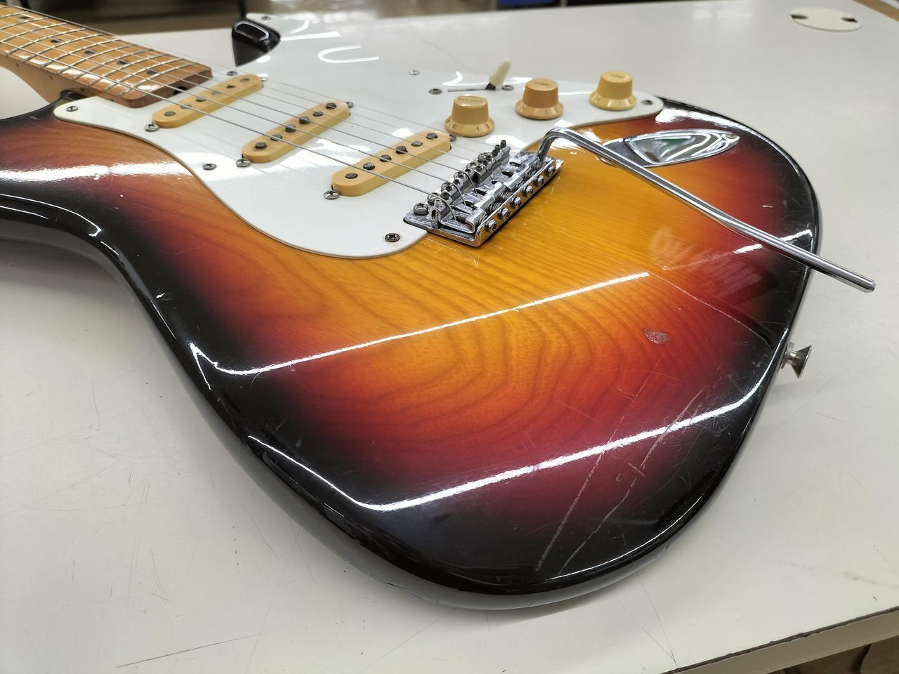 Tokai ST-60 Springy Sound 3 Tone Sunburst Made in Japan ST Type E.Guitar MOD