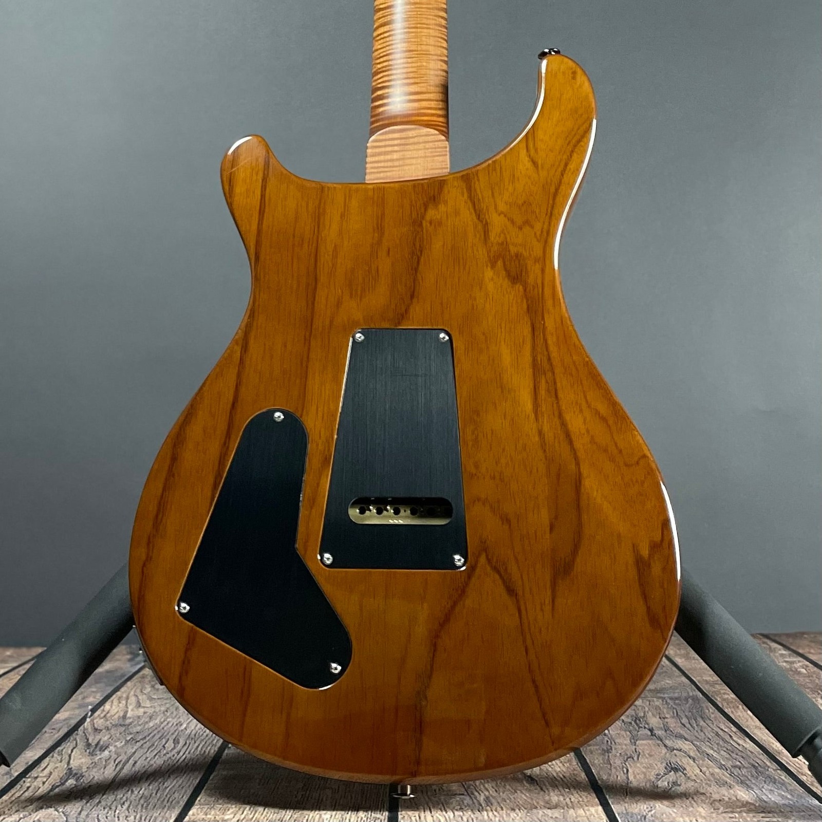 PRS Core Studio 10-Top, Ash Body – Flame Maple Neck