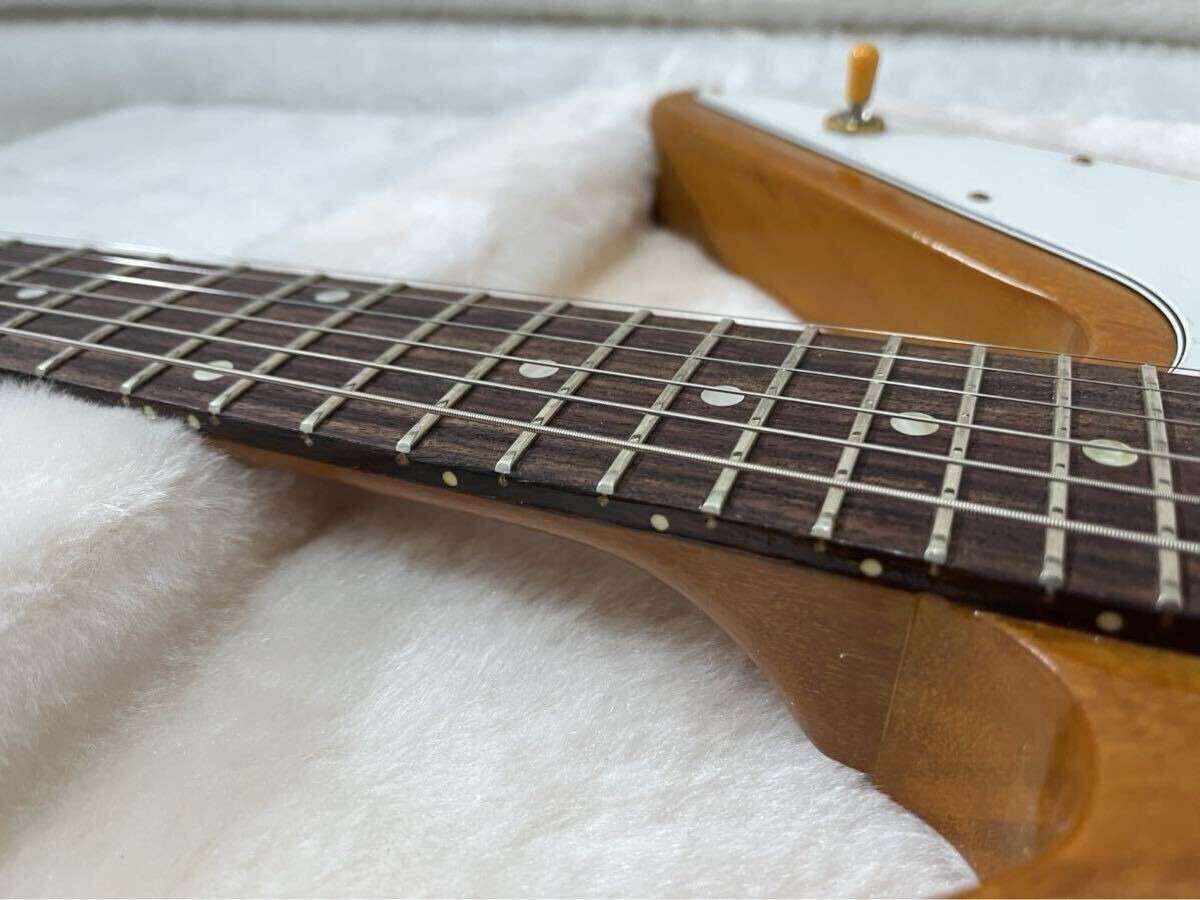 Electric Guitar Gibson Reverse Flying V Vivid Trans Amber with Hard Case