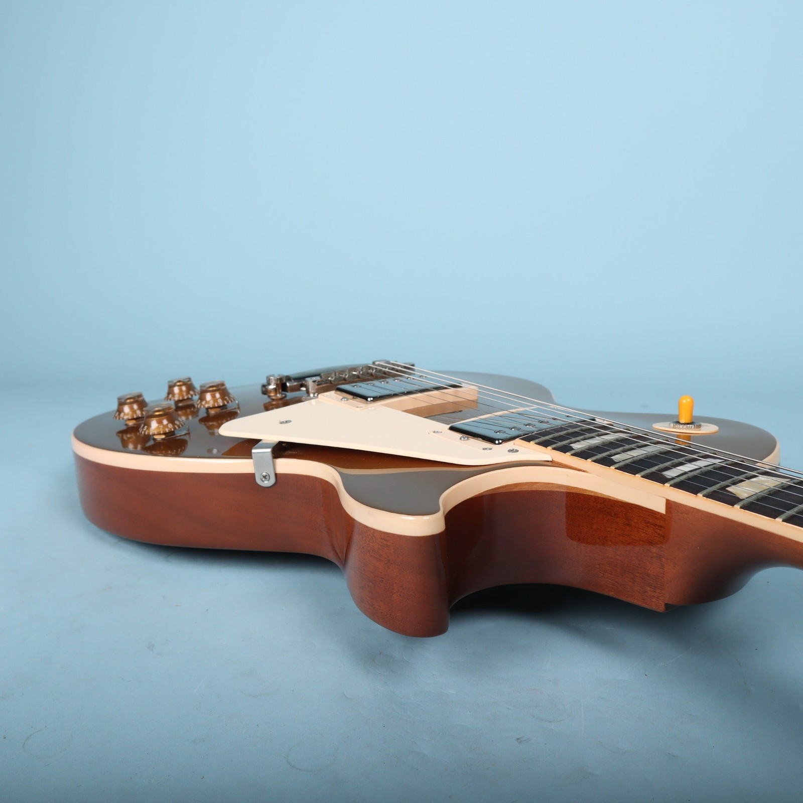 2019 Gibson Les Paul Standard Goldtop Electric Guitar