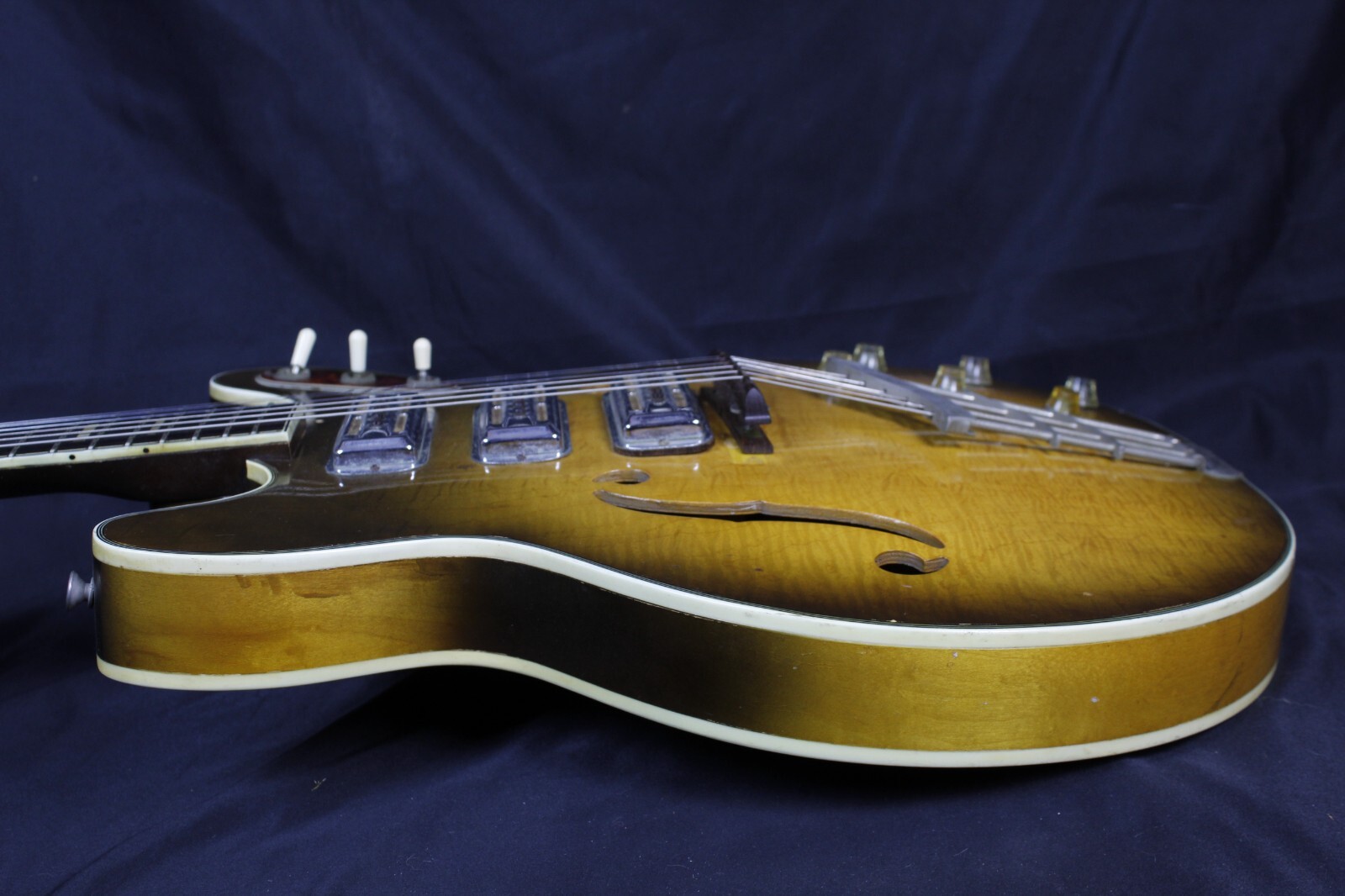 1960’s Harmony H75 USA Made Vintage Maple Hollow-Body w/DeArmonds & HSC