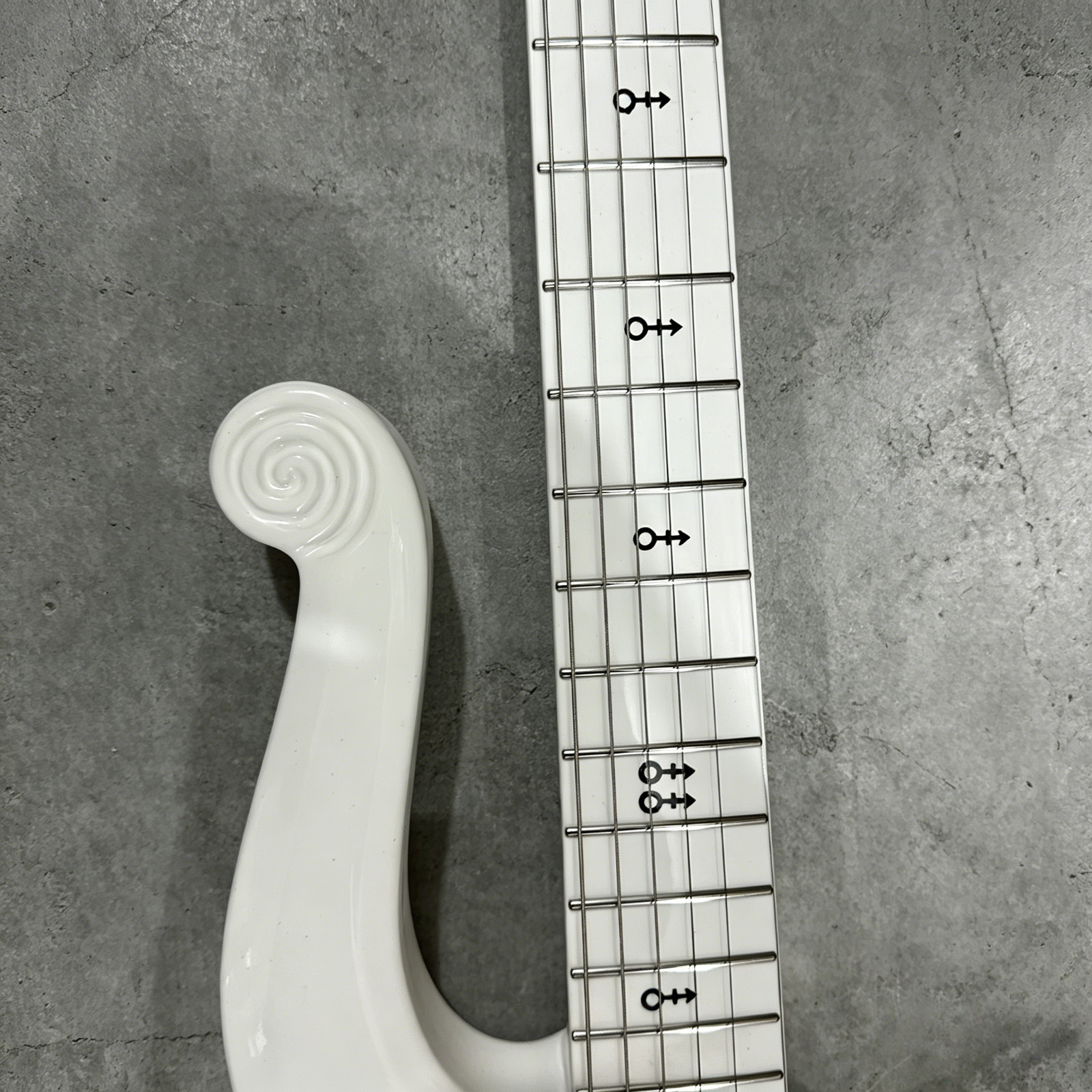 Ship US White Prince Cloud Electric Guitar Solid Gold Hardware Love Symbol Inlay