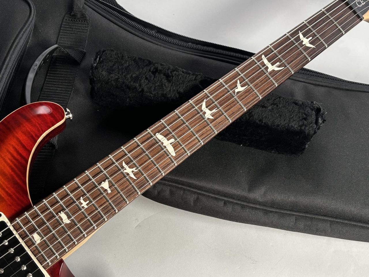 Paul Reed Smith PRS CE 24 Semi-Hollow Dark Cherry Sunburst Electric Guitar