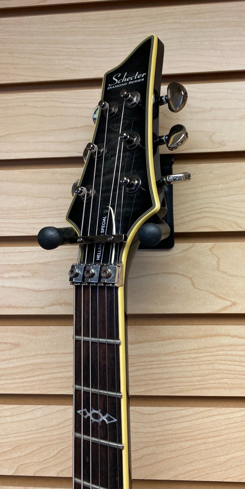 Schecter Hellraiser Diamond Series Special C-1 FR W/Soft Case