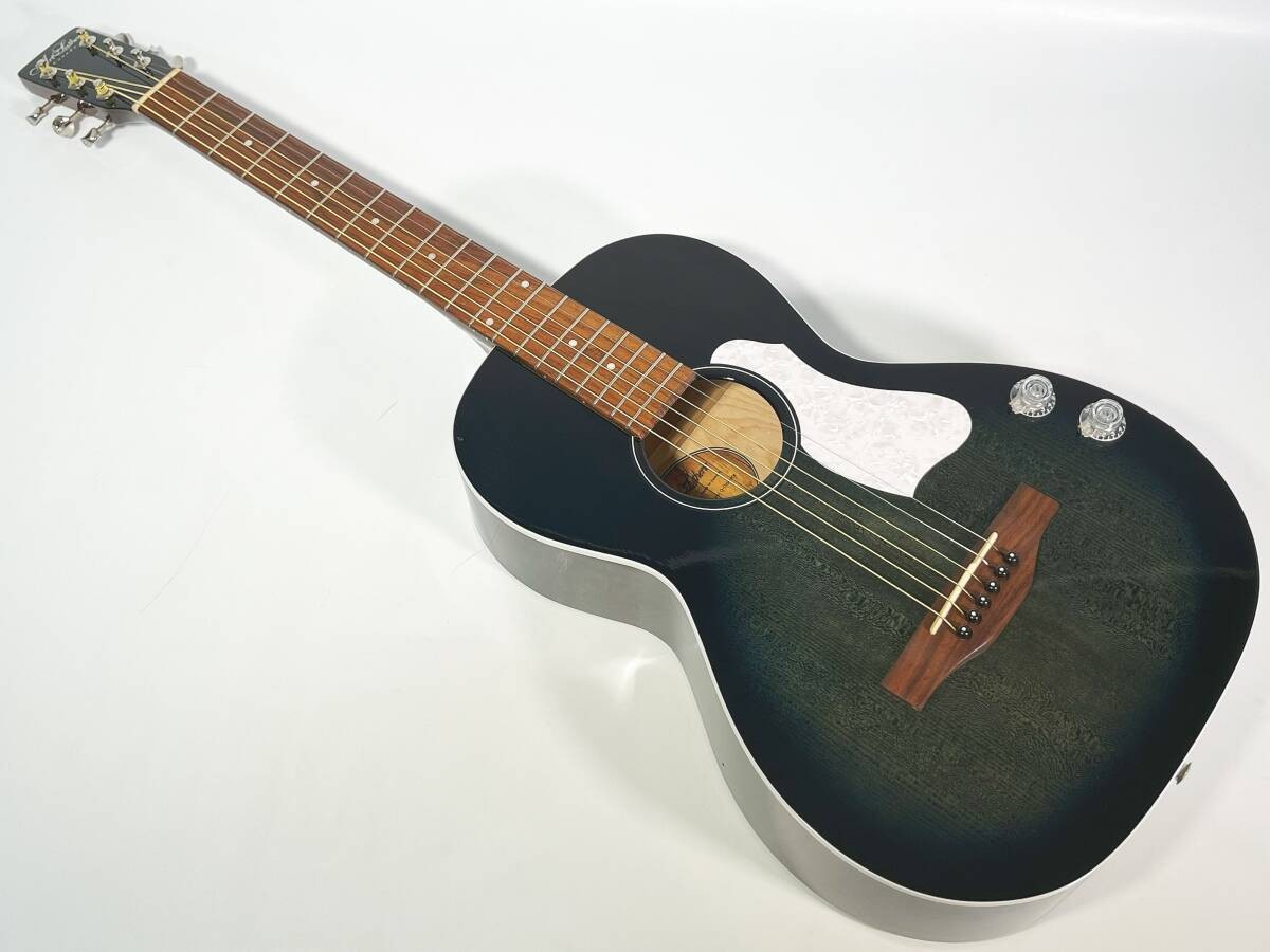 Art & Lutherie Cedar Art Luthier Roadhouse HG Indigo Burst Q-Discrete Acoustic