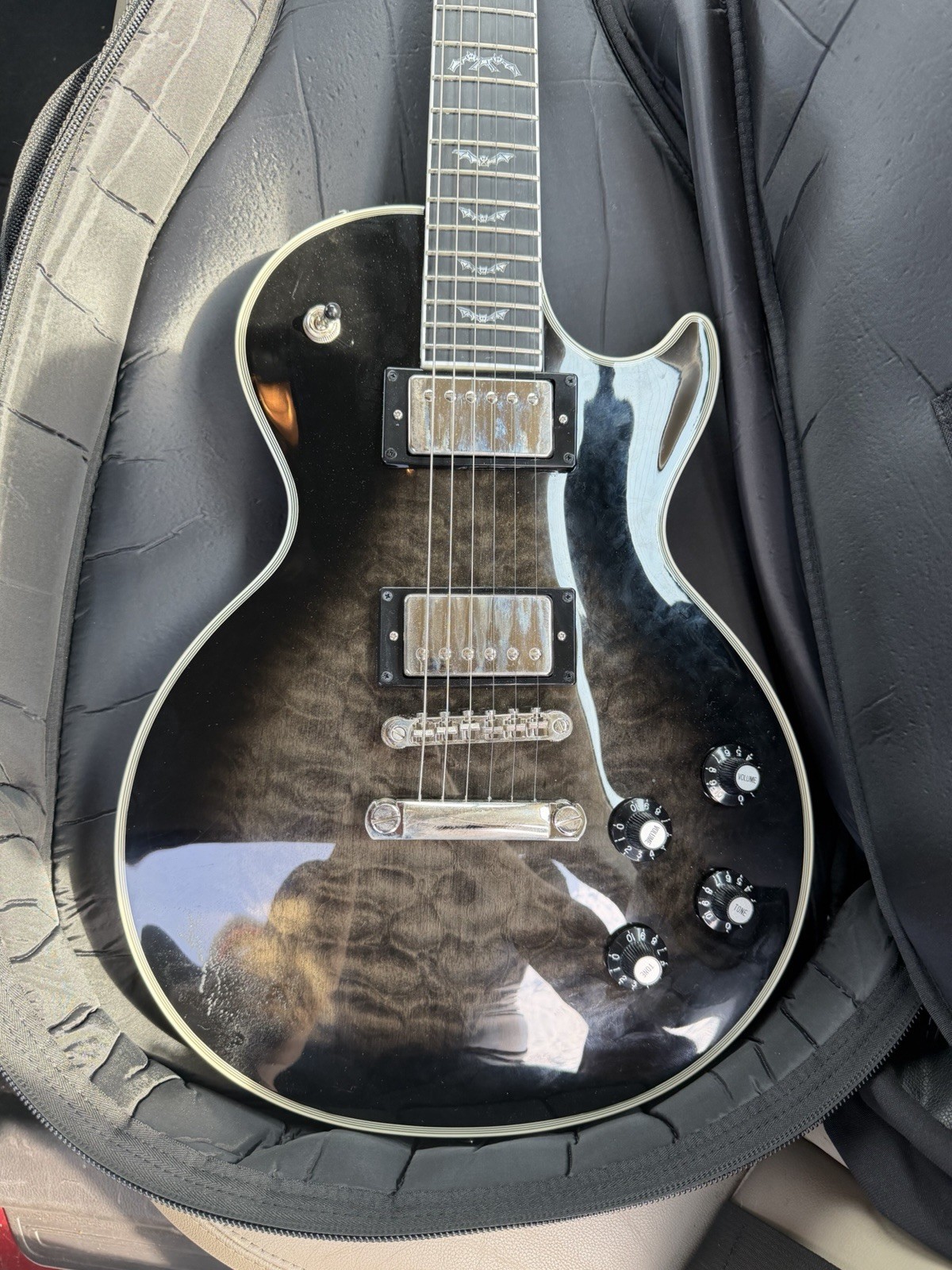 Epiphone Les Paul Custom – Bats in Flight Model + Fender LT-25 Amp