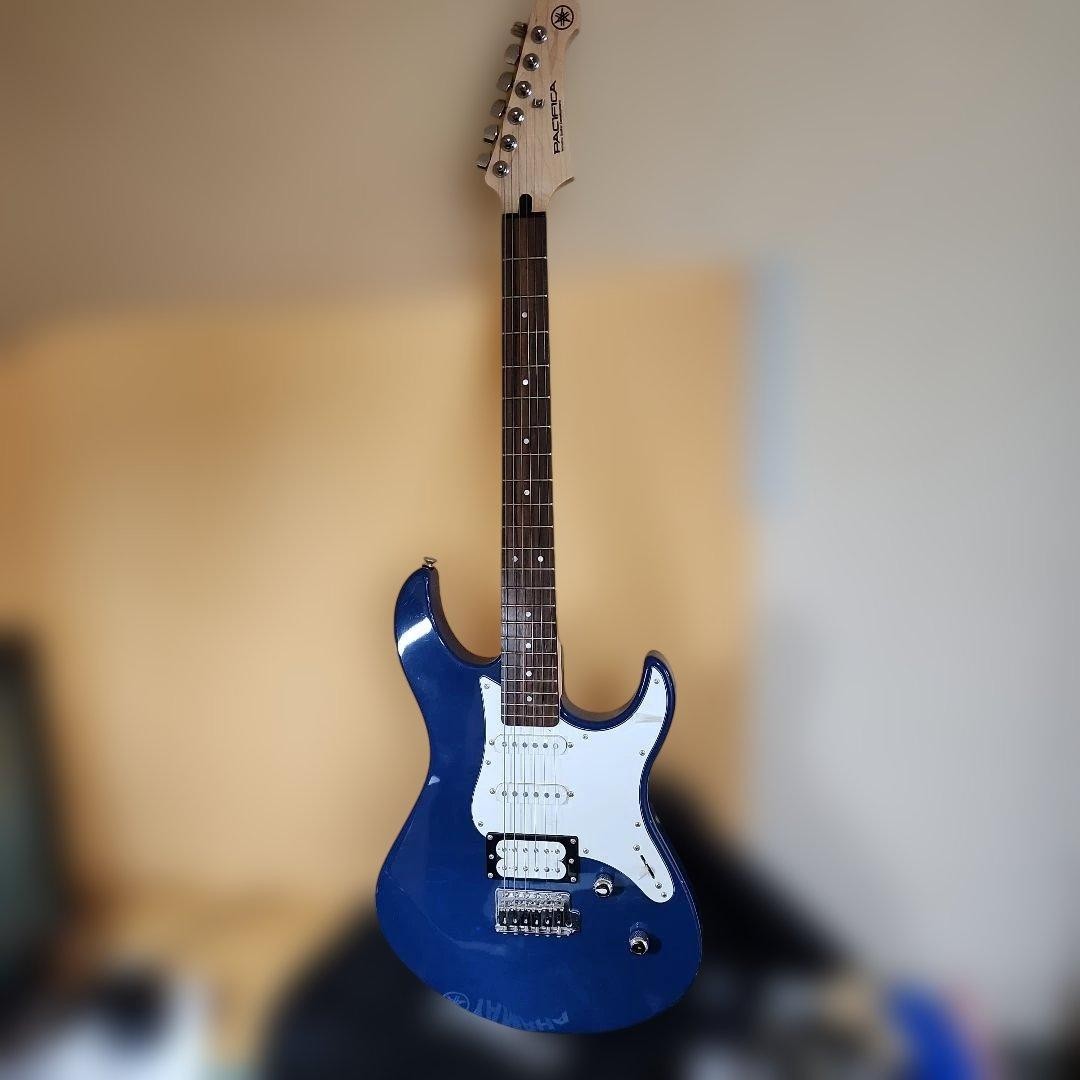 YAMAHA PACIFICA112V UTB Yamaha electric guitar Pacifica Safe packing!