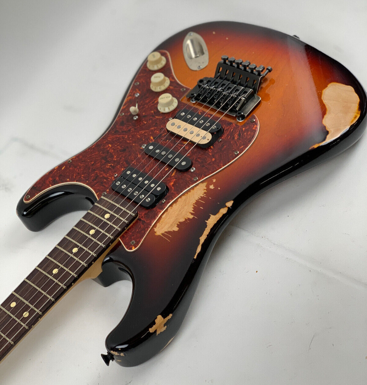 LsL Instruments Saticoy Mick Mars Tribute MM 3 Tone Sunburst Heavy Age Floyd NEW