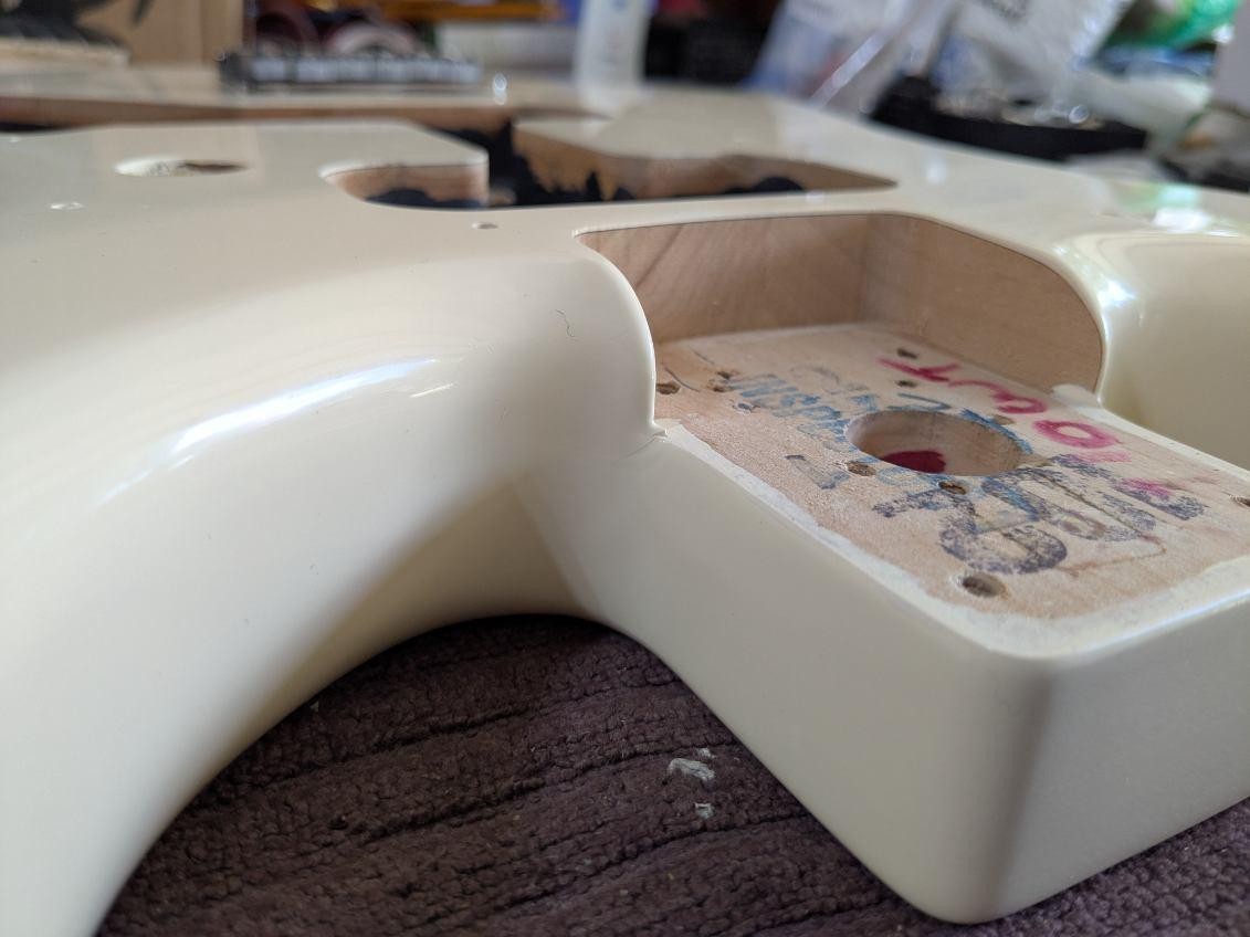 Fender Lead 3 BODY, 2019, factory pickguard + NEW one , thru body hardtail