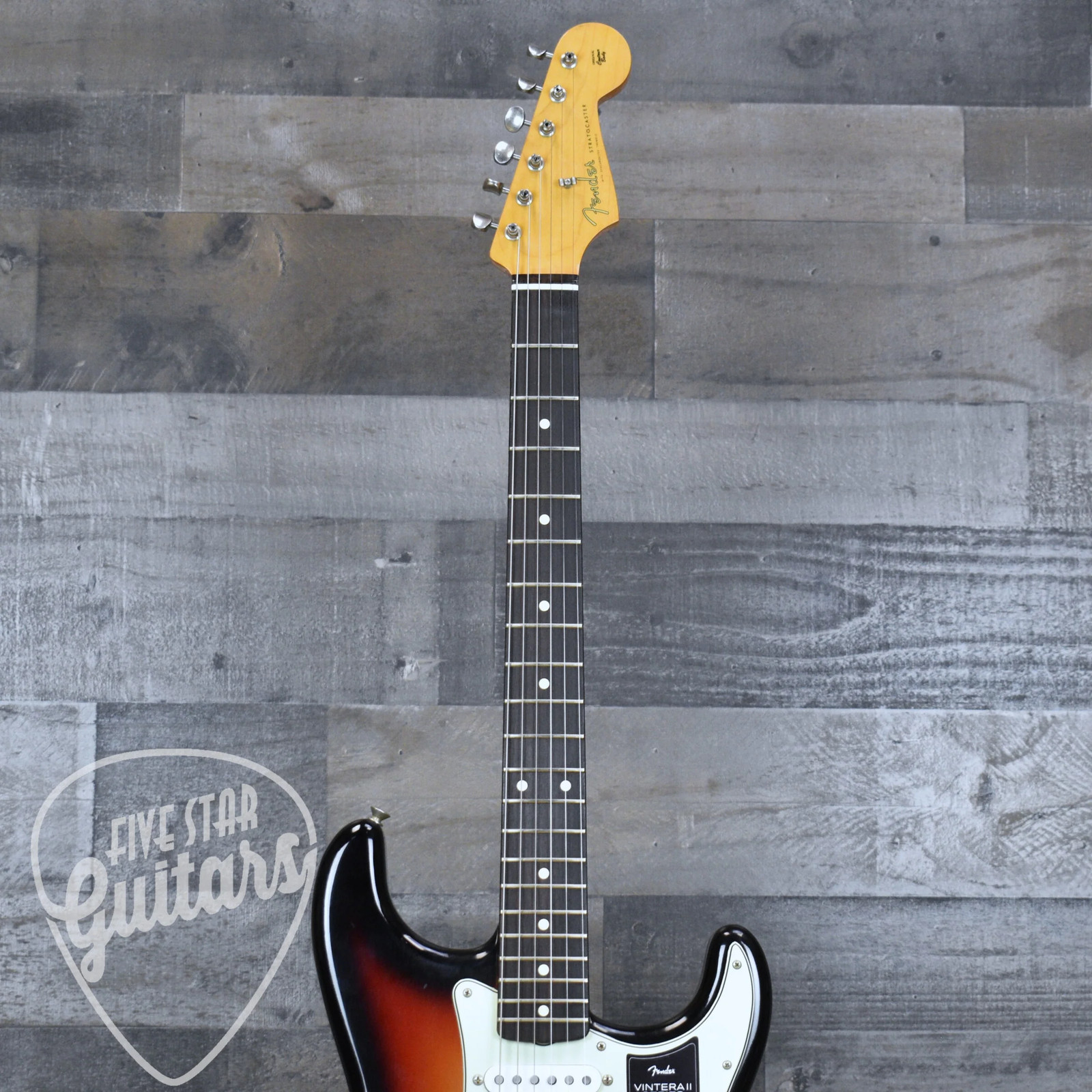 Fender Dealer Exclusive Vintera Road Worn ’60s Stratocaster 3-Color Sunburst