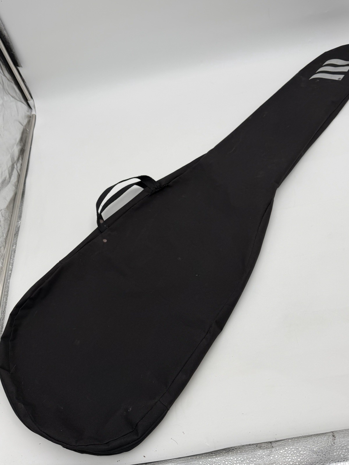 Silvertone SSLB 11/BK Electric Bass Guitar w/ Shoulder Strap & Qwik Tune + Case