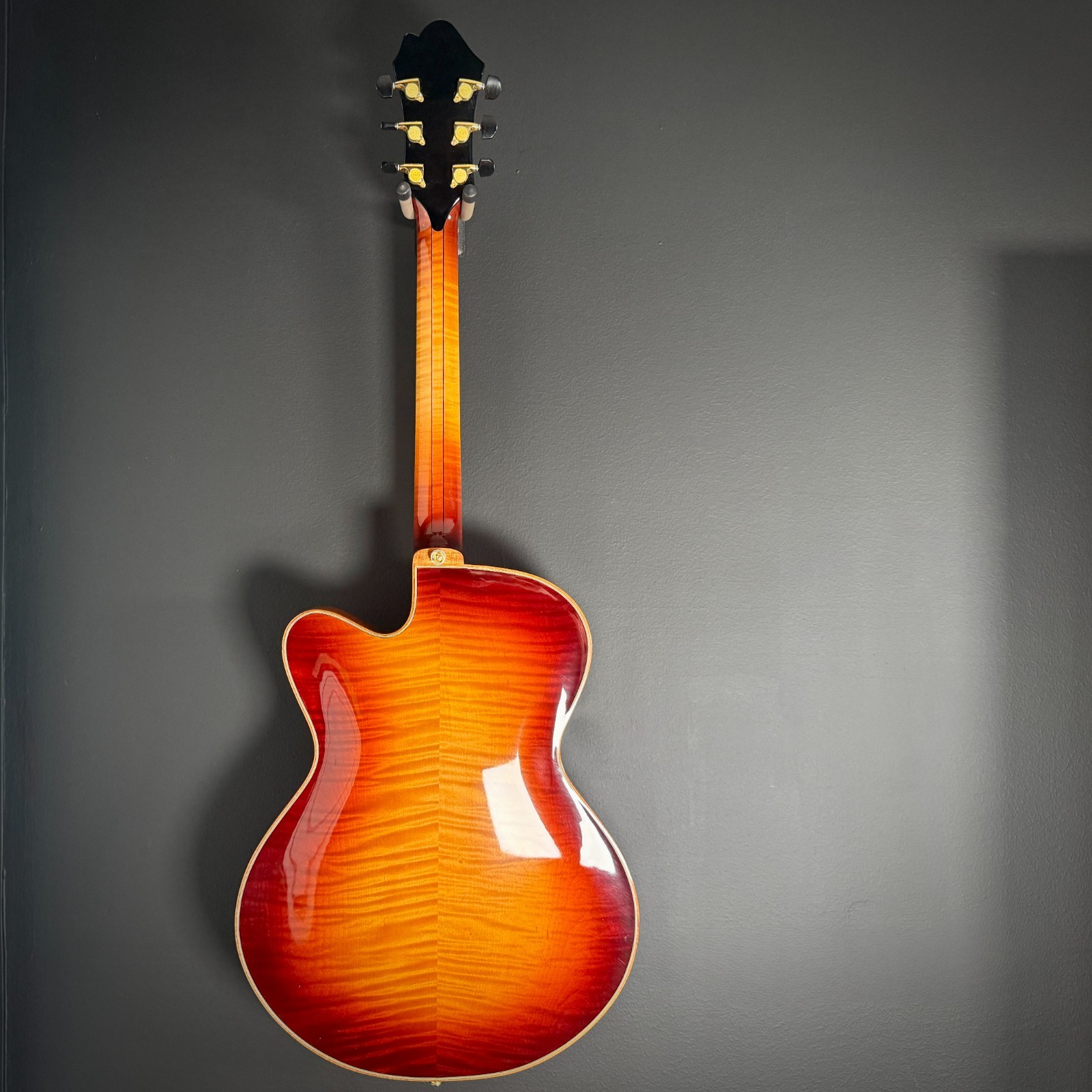 2010 Comins Classic 16-inch Electric Archtop