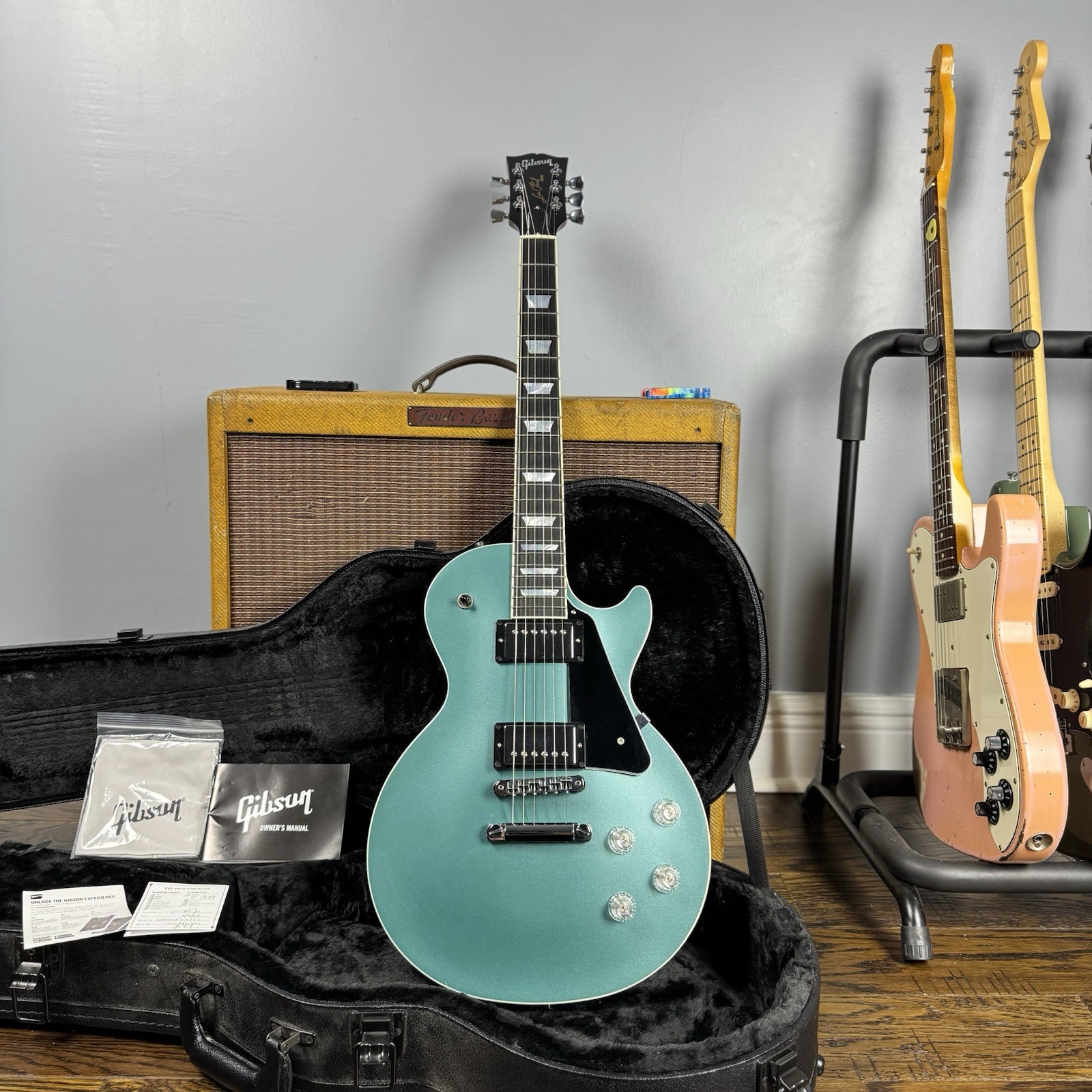 2023 Gibson Les Paul Modern