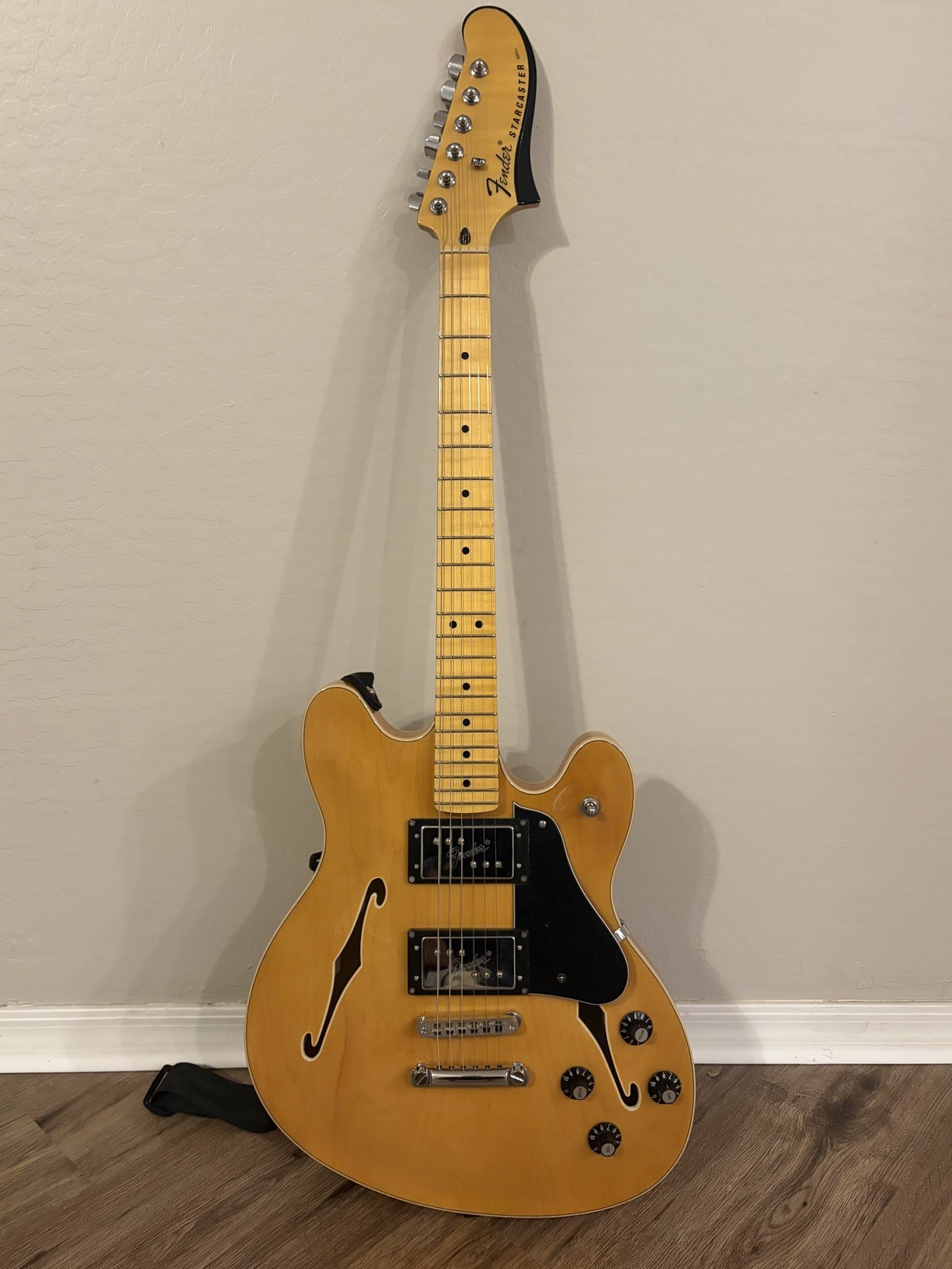Fender Modern Player Starcaster