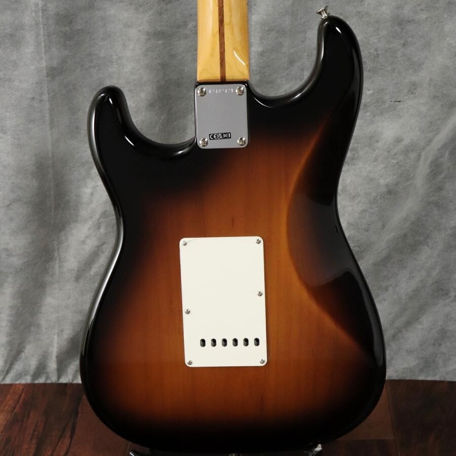 Fender / American Vintage II 1957 Stratocaster Maple Fingerboard 2-Color Sunburs