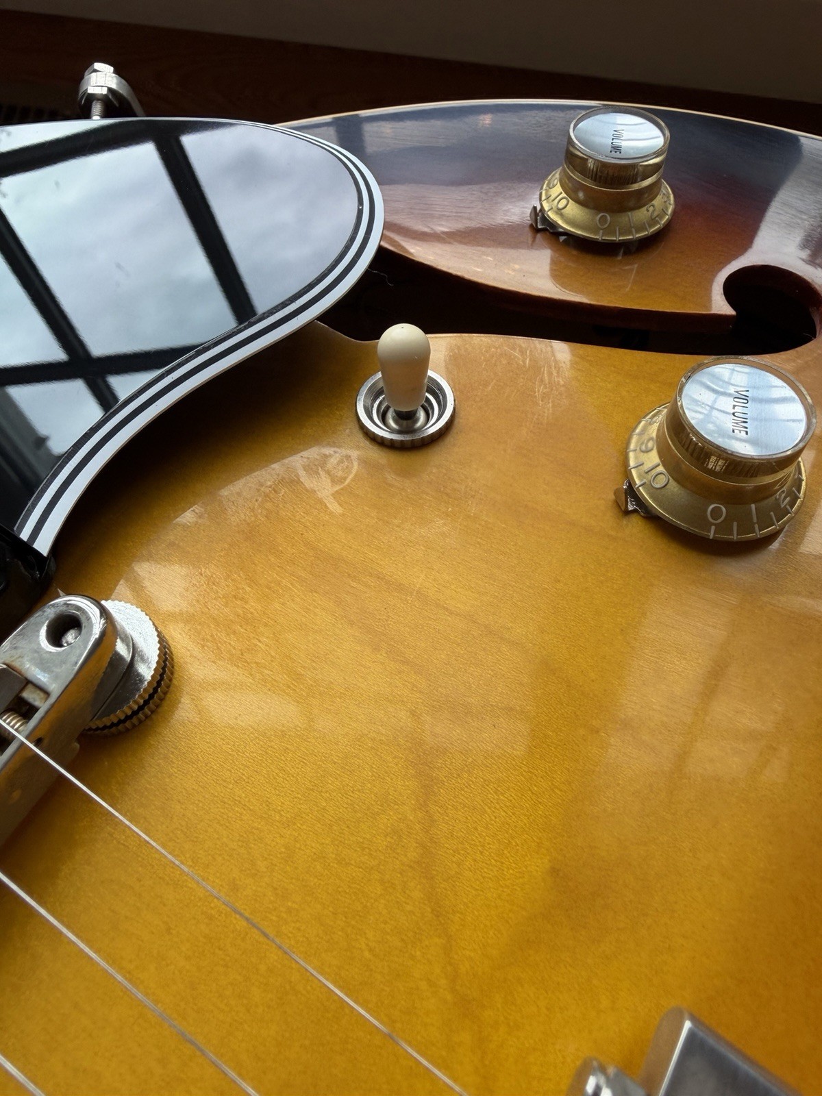 2026 Gibson Custom Shop ‘62 ES-330 VOS – Vintage Burst