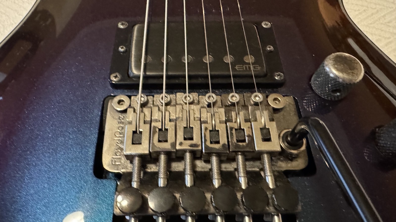Schecter Hellraiser Hybrid | UltraViolet | NeckThru | Active EMG’sUS 57/66