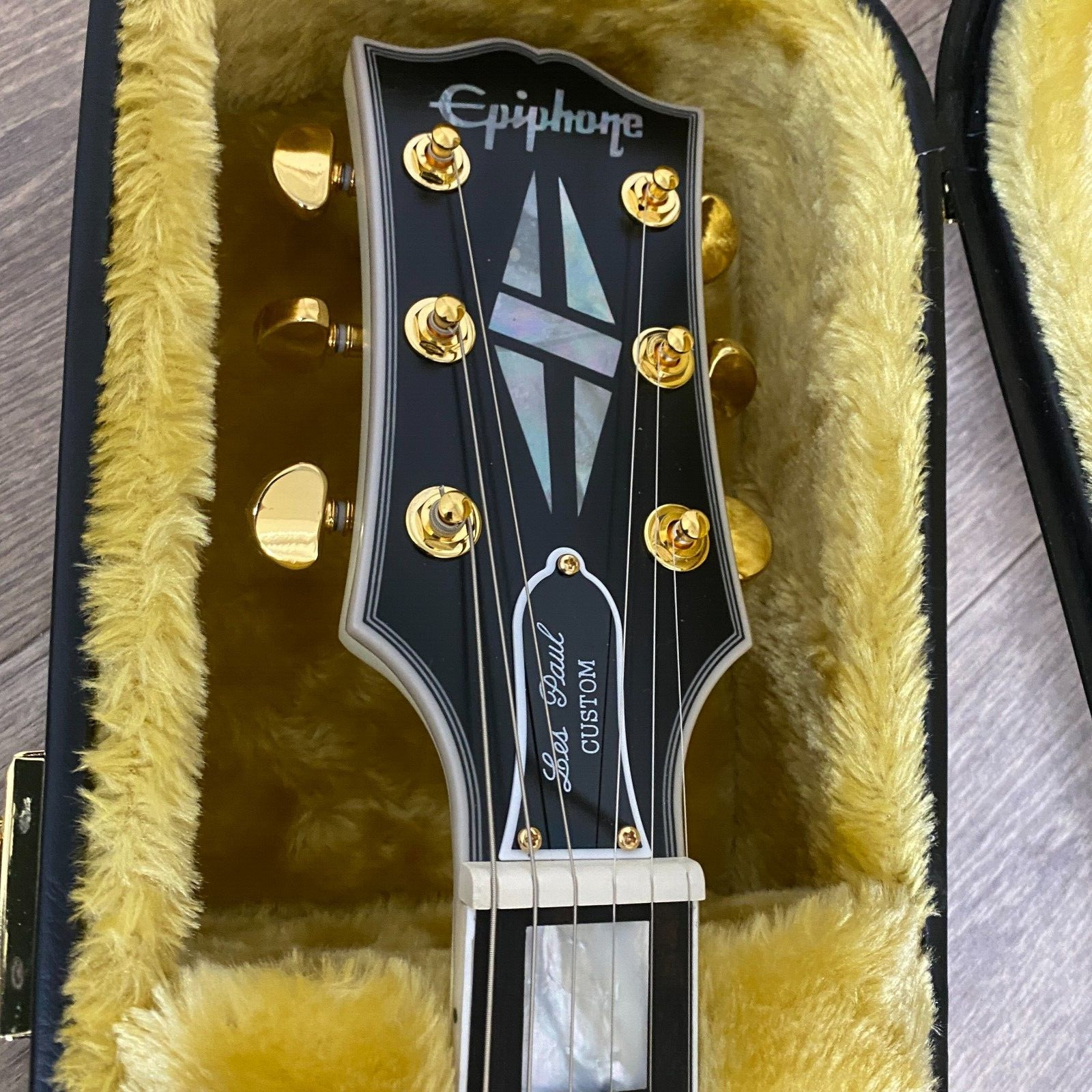 Epiphone Inspired by Gibson Custom 1963 Les Paul SG Custom with Maestro Vibrola