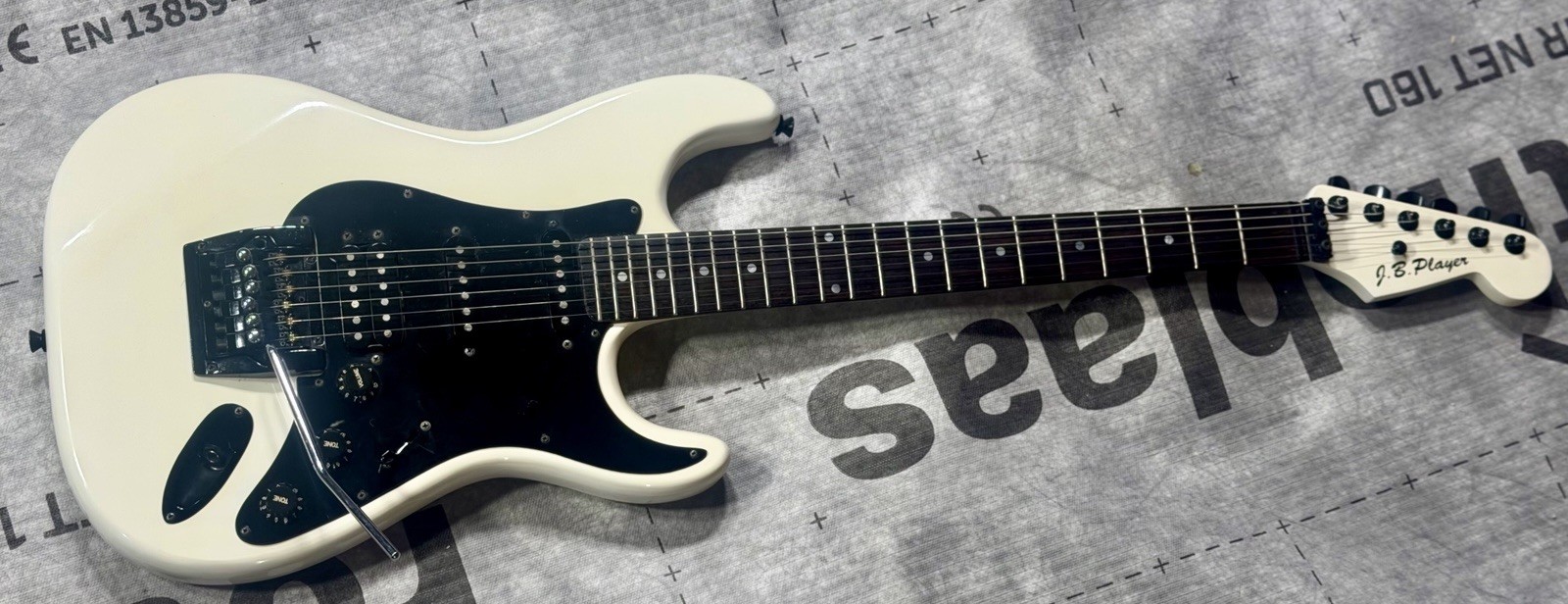 1985 JB Player STRAT Electric Neck-Thru Guitar Super Stratocaster