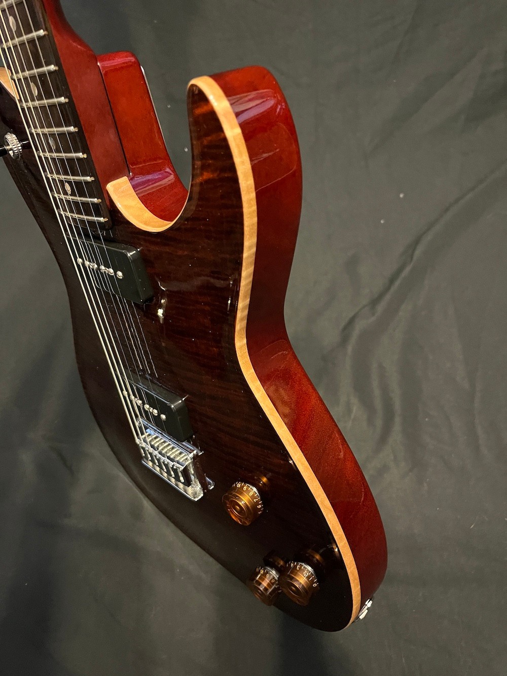 2008 Don Grosh Carve Top T Semi Hollow Guitar 5A Flame Top Braz Board W/OHSC