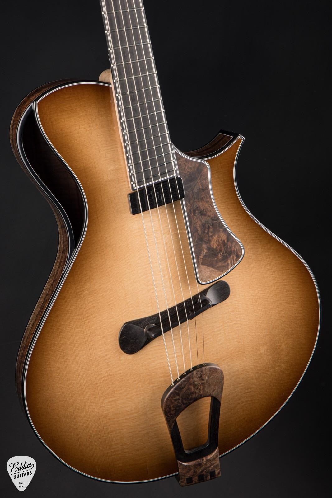 LHT Guitars Fugue – Walnut & Maple