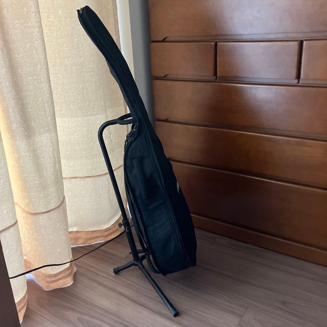YAMAHA FS820 acoustic guitar